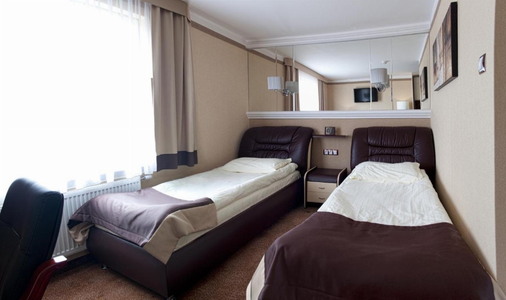 Room image 2